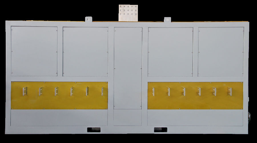 8kA 50V 整流柜背面